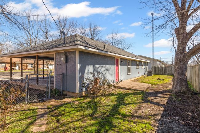 207 E Travis St, House other with 3 bedrooms, 2 bathrooms and null parking in Leonard TX | Image 24