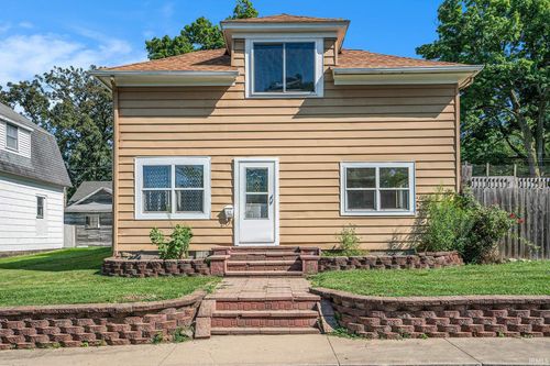 105 15th St, Winona Lake, IN, 46590-1506 | Card Image