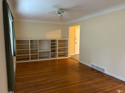 7955 Monroe Rd, Lambertville, MI, 48144-9351 | Card Image