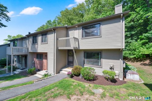 23-23 Conestoga Way, Glastonbury, CT, 06033-3303 | Card Image