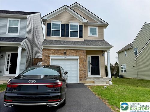 2121 Huntington Ln, Easton, PA, 18040-8400 | Card Image