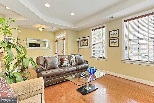 120 Fortnightly Blvd, Townhouse with 4 bedrooms, 5 bathrooms and null parking in HERNDON VA | Image 7