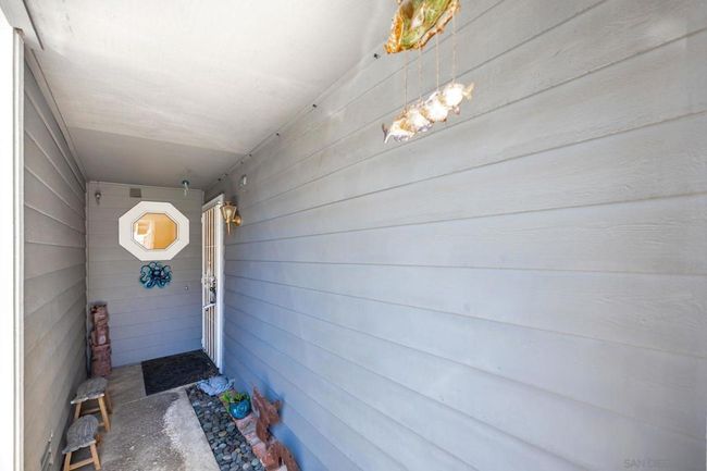 677 Summer View Cir, Townhouse with 2 bedrooms, 3 bathrooms and 2 parking in Encinitas CA | Image 5