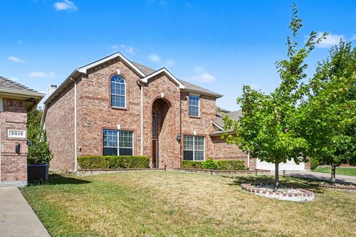 3023 Riverwood Ln, Grand Prairie, TX, 75052-0438 | Card Image