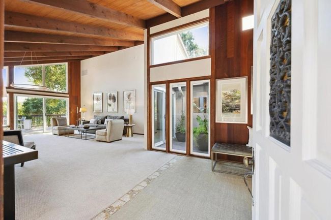 10605 Berkshire Dr, House other with 4 bedrooms, 4 bathrooms and 4 parking in Los Altos Hills CA | Image 9