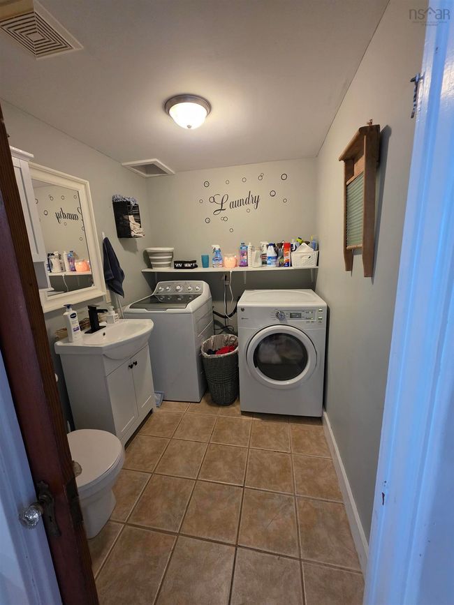 198 Mowatt St, House other with 3 bedrooms, 3 bathrooms and 2 parking in Shelburne NS | Image 8