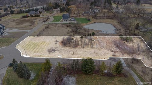 5 Fairway Trail, Grand Blanc Charter Township, MI, 48439 | Card Image