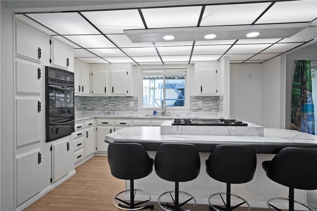 Kitchen | Image 17
