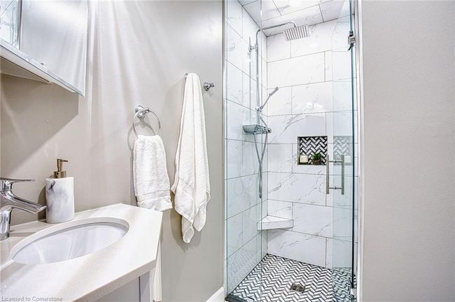 3263 Guyatt Rd, House other with 4 bedrooms, 5 bathrooms and 14 parking in Hannon ON | Image 34