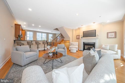 1834 Fairmount Ave, PHILADELPHIA, PA, 19130-2814 | Card Image