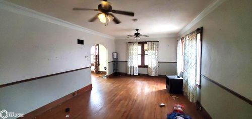 104 E Sheridan Ave, Shenandoah, IA, 51601-1813 | Card Image