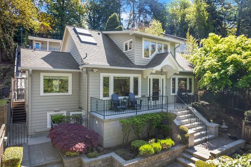 2514 Lake Park Dr S, Seattle, WA, 98144-5609 | Card Image