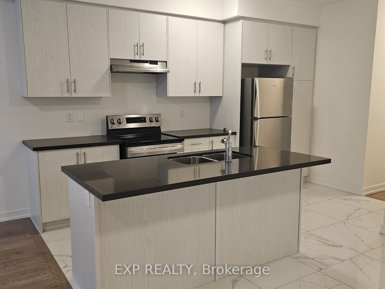 Residential Lease in Vaughan 5