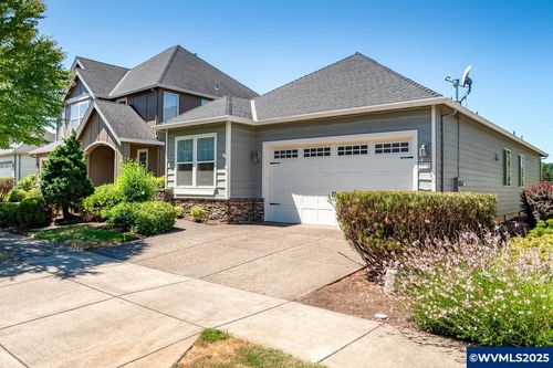 4942 Sw Hollyhock Cir, Corvallis, OR, 97333 | Card Image