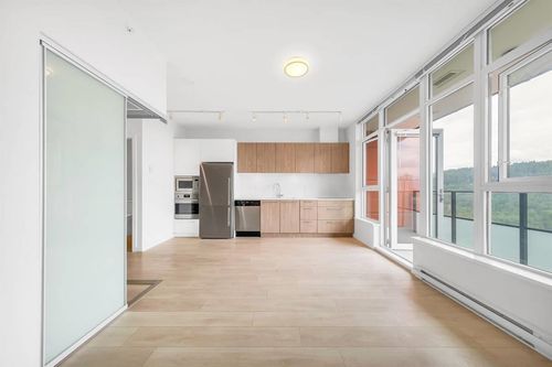 806-691 North Road Road, Coquitlam, BC, V3J0H9 | Card Image