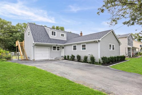 76 Teddy Ct, Ronkonkoma, NY, 11779-4644 | Card Image