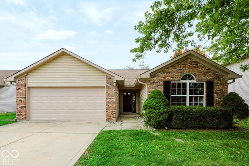 13083 Sterling Commons, Fishers, IN, 46038-9242 | Card Image