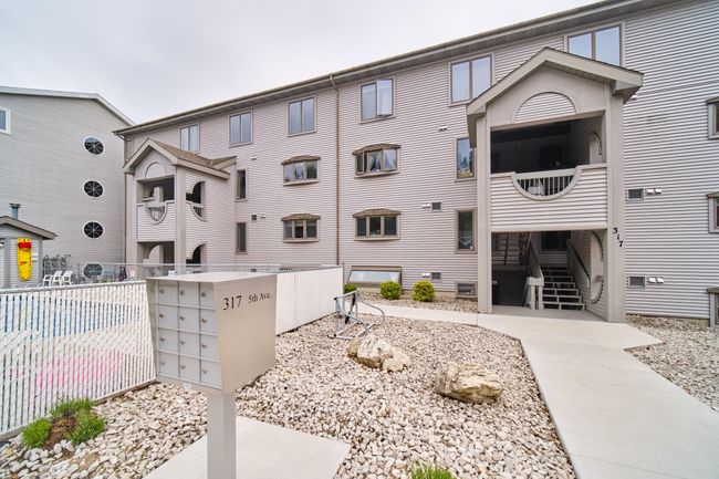 APT-8 - 317 5 Th Ave, Condo with 2 bedrooms, 1 bathrooms and null parking in Manistee MI | Image 35