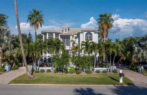651 Broadway St, LONGBOAT KEY, FL, 34228-1004 | Card Image