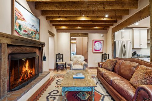 220 1/2 Mckenzie St, Santa Fe, NM, 87501-1831 | Card Image