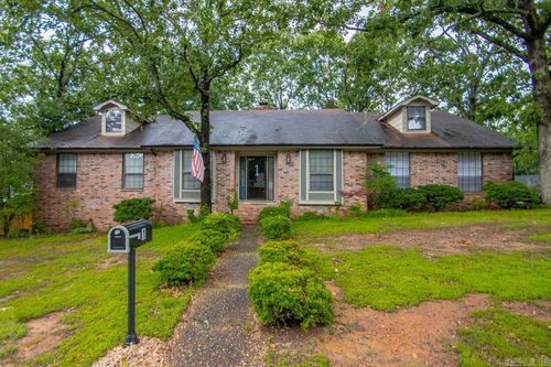 1 Cedar Creek Court, North Little Rock, AR, 72116-5705 | Card Image