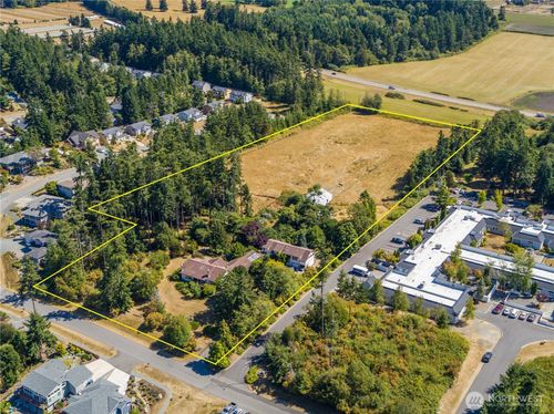 501 Ne 3rd St, Coupeville, WA, 98239-3467 | Card Image