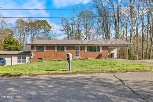 717 James St, Athens, TN, 37303-5200 | Card Image