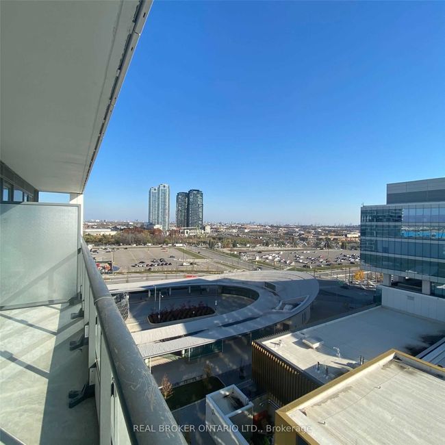 1105 - 5 Buttermill Ave, Condo with 2 bedrooms, 2 bathrooms and null parking in Vaughan ON | Image 17