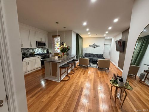 apt-2m-34 90th St, Jackson Heights, NY, 11372-3614 | Card Image