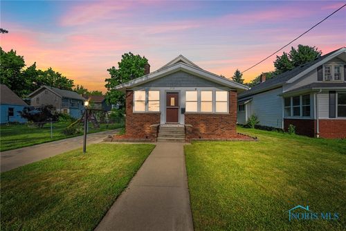 3718 Drexel Dr, Toledo, OH, 43612-1234 | Card Image