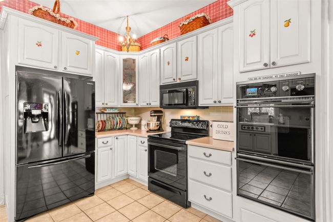 1303 W Main St, House other with 4 bedrooms, 3 bathrooms and null parking in Waxahachie TX | Image 12