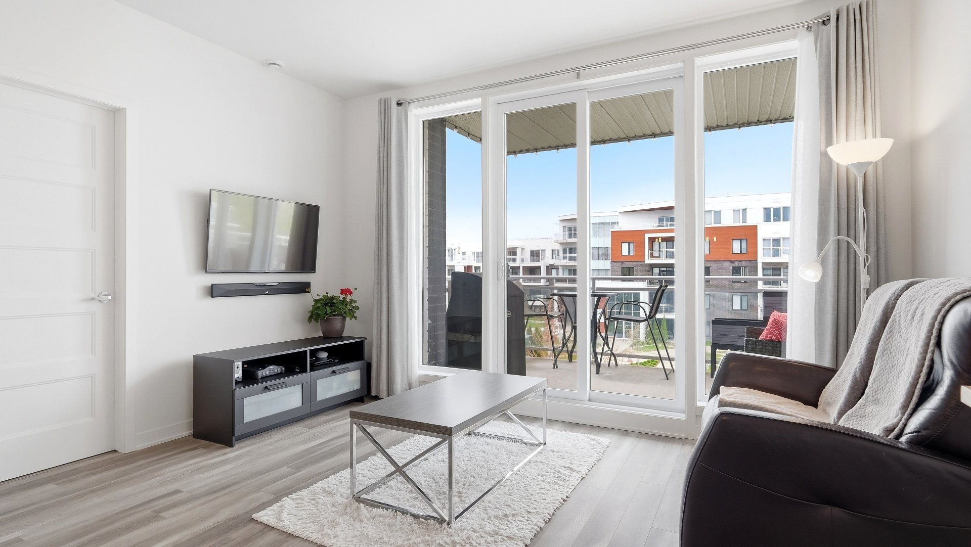 Residential in Longueuil (Le Vieux-Longueuil) 2