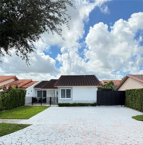 11542 Sw 5th St, Miami, FL, 33174-1055 | Card Image