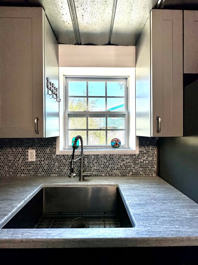 12391 Live Oak St, House other with 1 bedrooms, 1 bathrooms and null parking in Cedar Key FL | Image 15