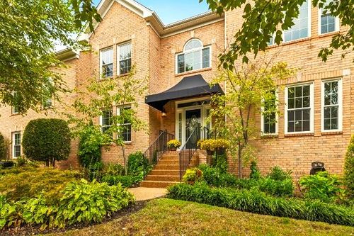 8173 Londonberry Rd, Nashville, TN, 37221-4653 | Card Image