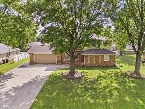 4412 Alhambra Dr, Anderson, IN, 46013-2541 | Card Image