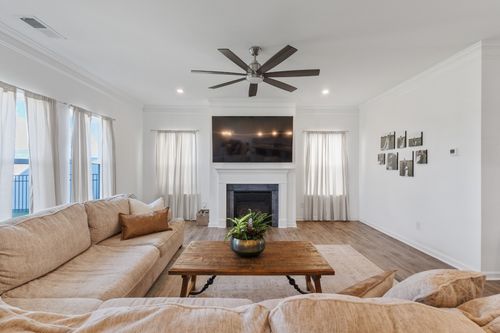 111 Gatwick Dr, Lebanon, TN, 37087-2882 | Card Image