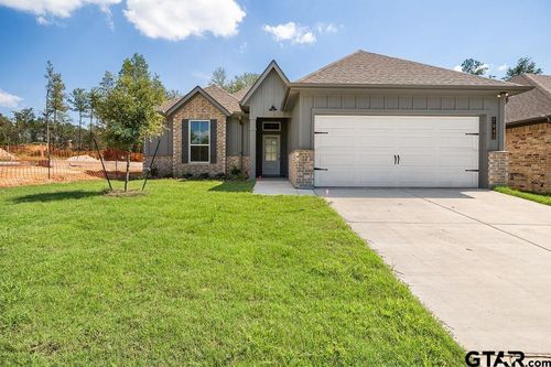 7042 Cottage Sq, Tyler, TX, 75703-1424 | Card Image