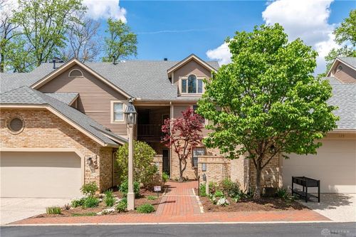 137 Crossridge Dr, Kettering, OH, 45429-1563 | Card Image