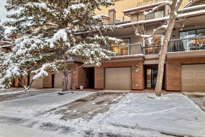 22 Point Mckay Cres Nw, Townhouse with 2 bedrooms, 2 bathrooms and 2 parking in Calgary AB | Image 1