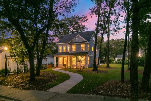 104 Weston Hall Dr, Summerville, SC, 29483-8265 | Card Image