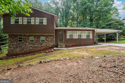 954 Camp Creek Dr Sw, Lilburn, GA, 30047-5404 | Card Image