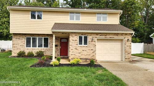 34 Hemlock St, Hazlet, NJ, 07730-2118 | Card Image