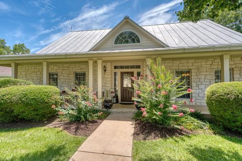 337 Colonial St, Meadowlakes, TX, 78654-6803 | Card Image