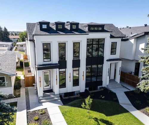 1425 44 St Sw, Calgary, AB, T3C2A7 | Card Image