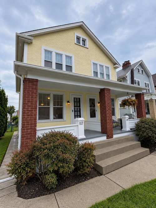 117 W California Ave, Columbus, OH, 43202-1912 | Card Image