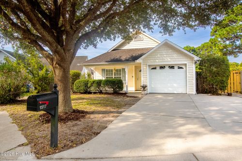 1517 Wagon Ct, Wilmington, NC, 28412-7215 | Card Image
