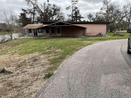 3303 Saint Anne St, Liverpool, TX, 77577-9754 | Card Image