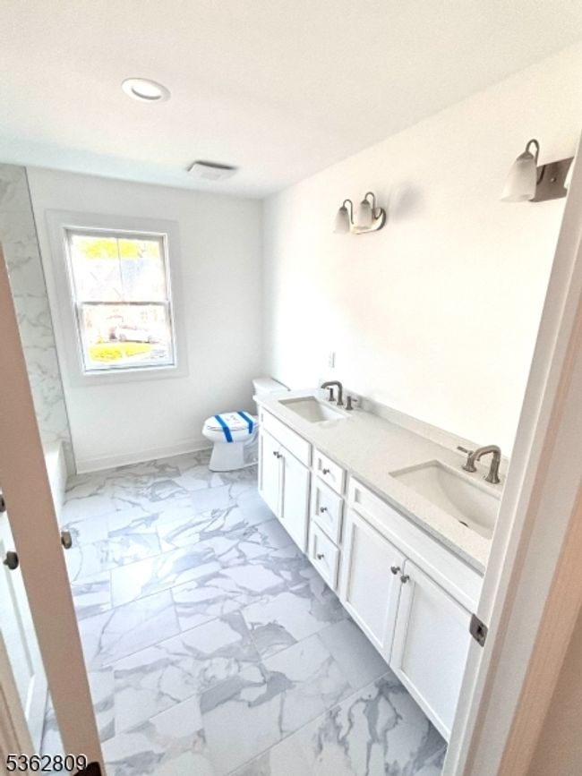 20 Birdie Ln, House other with 3 bedrooms, 2 bathrooms and null parking in Boonton Twp NJ | Image 8