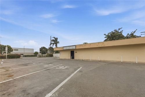 1902 S Standard, Santa Ana, CA, 92707 | Card Image